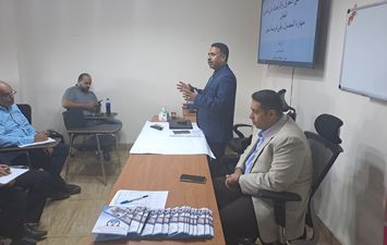 أثناء مناقشة قانون العمل ابجديد