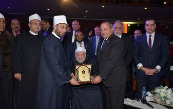 بورسعيد الدولية لحفظ القرآن الكريم والابتهال الديني: الراحل أحمد عمر هاشم خدم كتاب الله وساند المسابقة