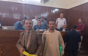 جانب من تلقي أوراق الترشح 