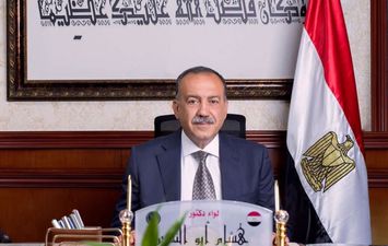 محافظ أسيوط 