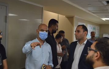 مدير جانب من مرور فرع هيئة الرعاية الصحية لمجمع الإسماعيلية الطبي 