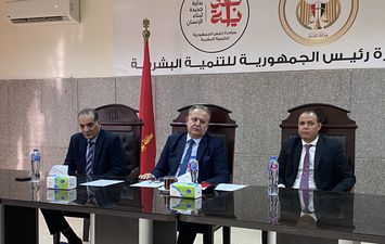 مرشحوا مجلس النواب يتقدمون بأوراقهم وسط هدوء في بورسعيد