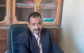 رئيس القرية 