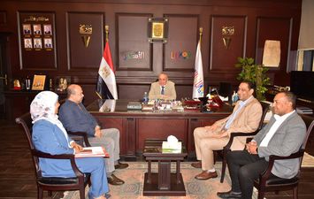 محافظ الأقصر