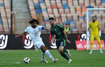 منتخب مصر الثاني أمام الجزائر 