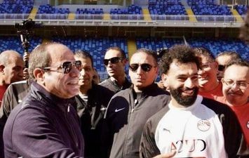 الرئيس السيسي ومحمد صلاح 