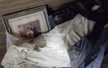 متعلقات قاطني عقار كرموز المنهار