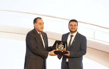 الدكتور أحمد السبكي رئيس هيئة الرعاية 