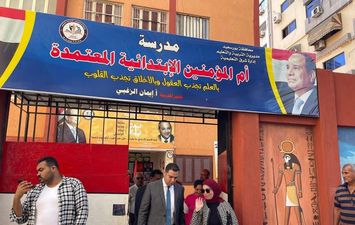 استمرار تجهيز اللجان الانتخابية بقسمي شرطة الشرق والعرب لاستقبال الناخبين ببورسعيد 