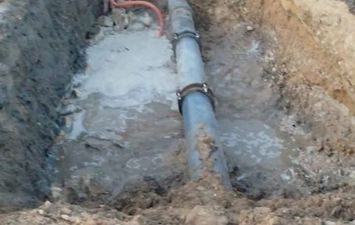 الانتهاء من إصلاح خط المياه الرئيسي الصادر من محطة الصدق بالكيلو 18 على طريق المعاهدة 