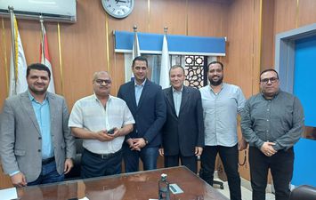 الدكتور عماد البنا 