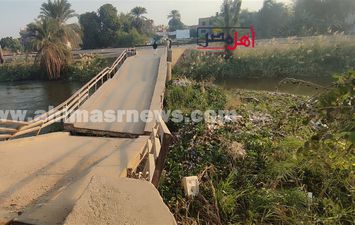 الكوبري المنهار