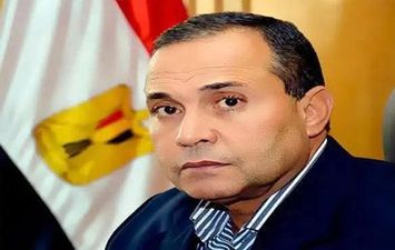 اللواء أحمد القصاص محافظ الإسماعيلية الأسبق 