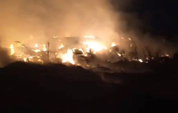 اندلاع حرائق مفاجئة بعدة منازل بقرية في كفر الشيخ 