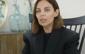 بنت بورسعيد مصممة فستان السيدة انتصار السيسي