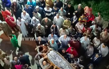 تشييع جثمان الزوجه