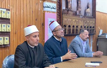 جانب من الاجتماعات 