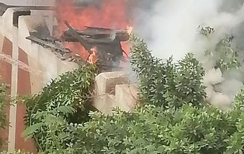 جانب من الحريق 