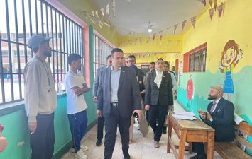 عبد المنعم إمام