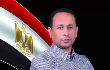 المرشح المنسحب عمرو قنديل 