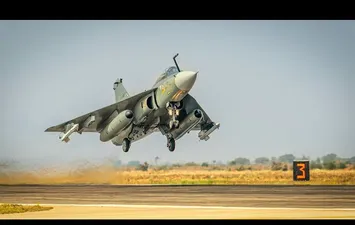 مقاتلة هندية