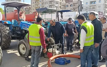 جانب من متابعة جاهزية معدات مدينة دسوق لمجابهة تداعيات التغيرات المناخية