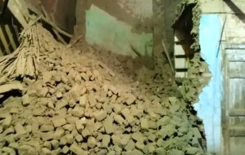 انهيار المنزل 