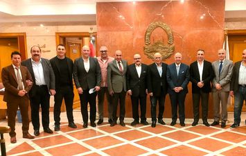 أيمن العشرى