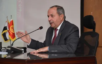 التصديق على إقامة شلترين لإيواء الكلاب الضالة بمدينتي بورسعيد و بورفؤاد 