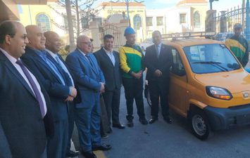 السيارة الكيوت 