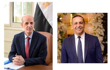 امتحانات الفصل الدراسي الأول 