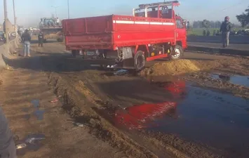 انقلاب سيارة زيت طعام 