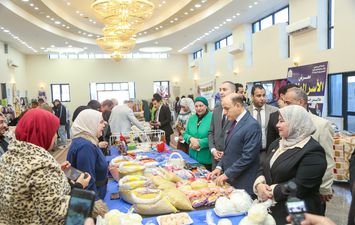 جانب من افتتاح المعرض 