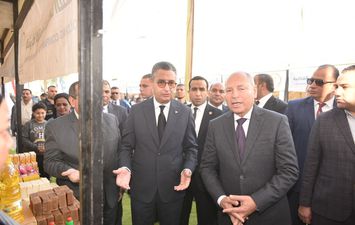 جانب من الافتاح