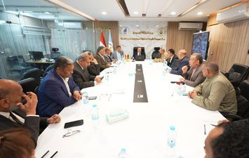 جانب من المتابعة