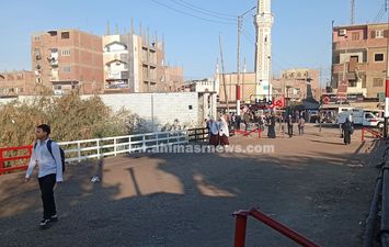 كوبري دشنا بعد منع الباعة الجائلين 