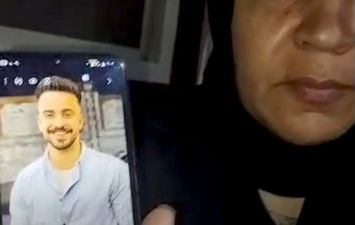 مهاب ووالدته 