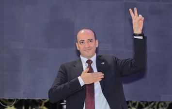 هشام الزهيري