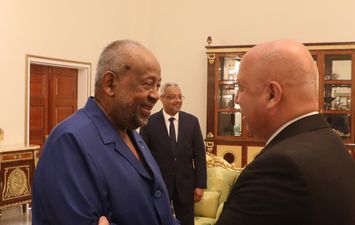 وزير الصناعة