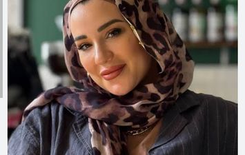 أسما شريف منير 