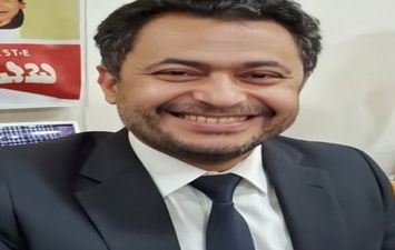  د.عثمان حسن عثمان استشاري الحميات والأمراض المعدية ومناظير الجهاز الهضمي بمستشفى حميات الزقازيق