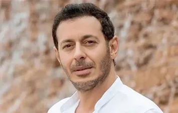 مصطفى شعبان 