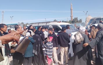 أزمة موقف سيارات دار السلام 