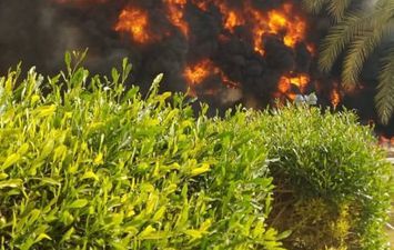 إخماد حريق بشالية ومتجر 