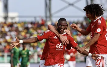 الأهلي ويانج أفريكانز 