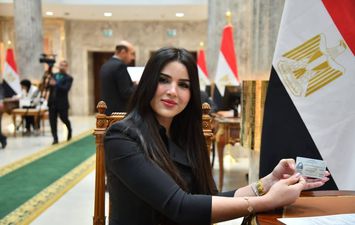 النائبة ريهام ابو الحسن 