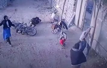 جانب من الفيديو 