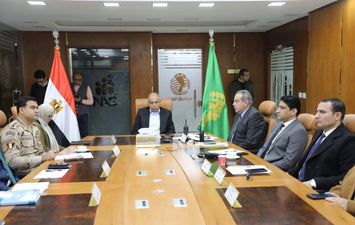 جانب من المتابعة