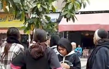 طالبات الشهادة الإعدادية عقب انتهاء الامتحان