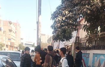 طلاب الشهادة الإعدادية بالمنيا 